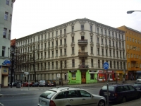 DIGITAL CAMERA